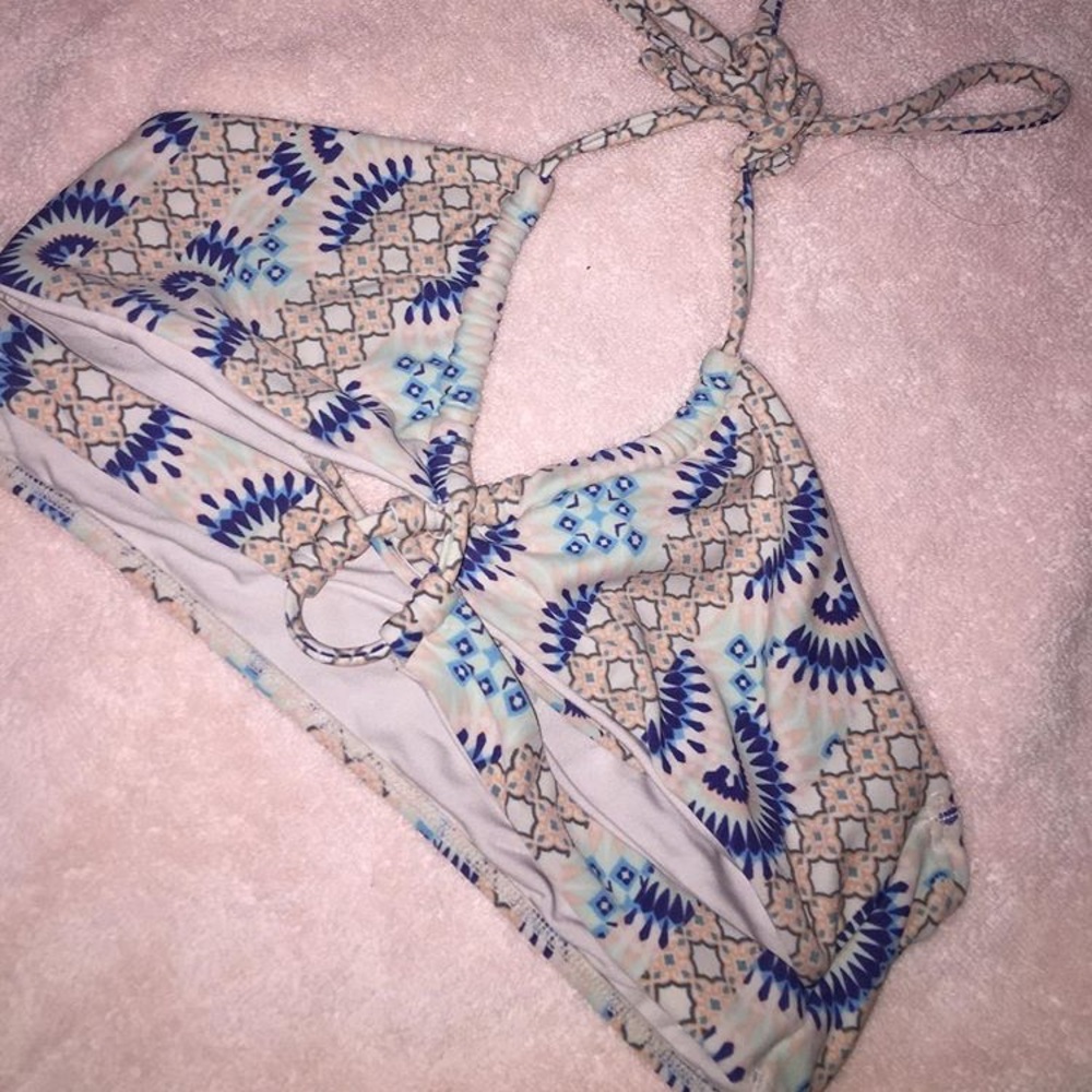 Bikini top